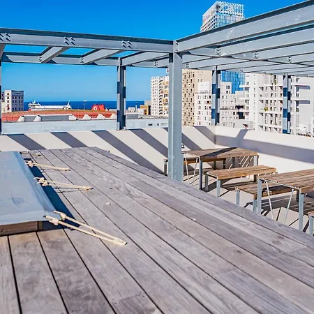 Centre Avec Rooftop Marseille