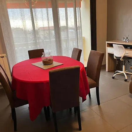 Sun Escape, Renove Climatise 3 Pieces 4-6 Pers, 350m De La Apartment Marseille