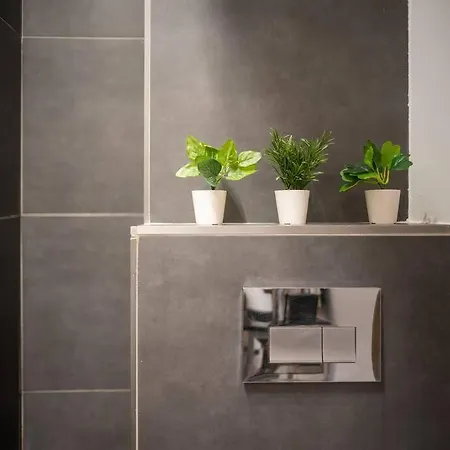 *appartement Climatise Au Coeur Du Vieux Port* Appartement