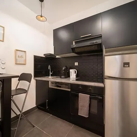 *appartement Climatise Au Coeur Du Vieux Port* * Marseille