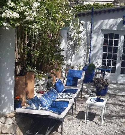 Holiday home Maison Et Terrasse Dans Le Jardin Du Chateau De Gaillard *