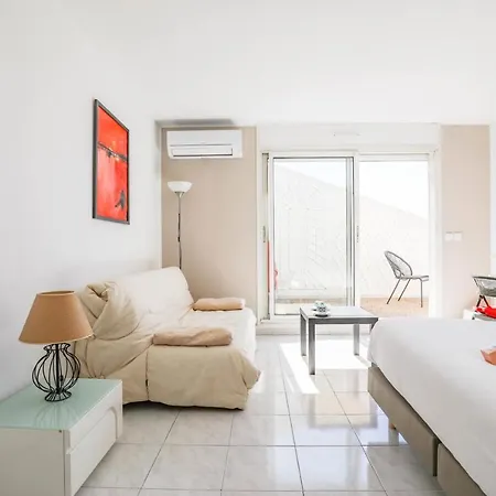 Studio Avec Terrasse Vue Mer Et Climatisation *