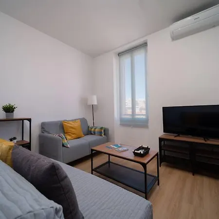 *appartement Climatise Equipe 4 Couchages* * Marseille