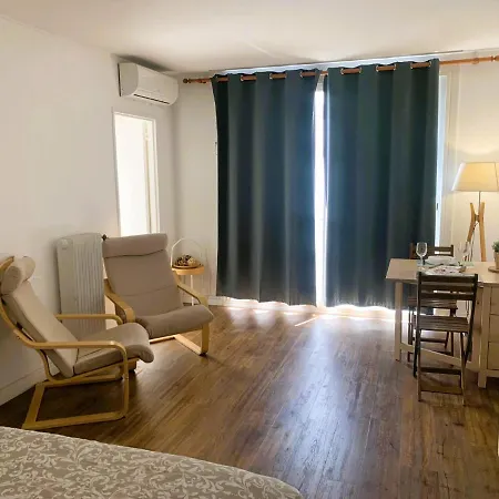 Homely Place Near Vieux Port Appartement