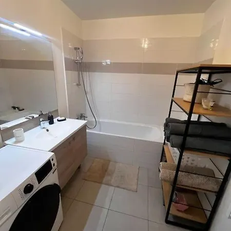 T3 Cosy, Neuf Et Ensoleille Apartment *