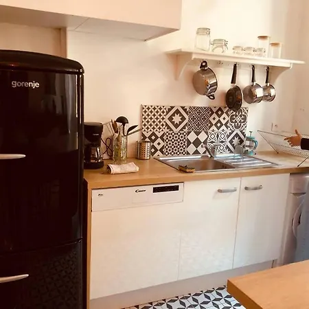Apartment T3 Palais Longchamp *