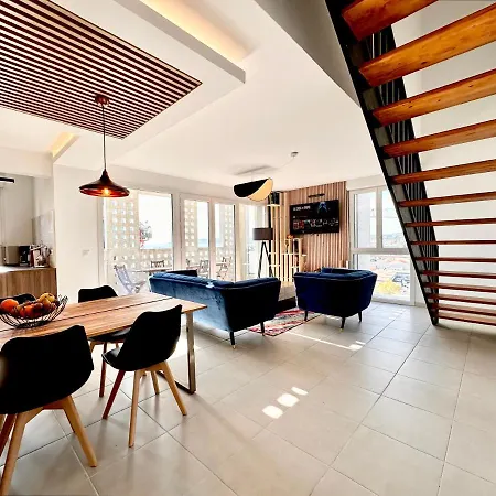 Duplex - Vue Exceptionnelle - Quartier Euromed-avec Box * Marselha
