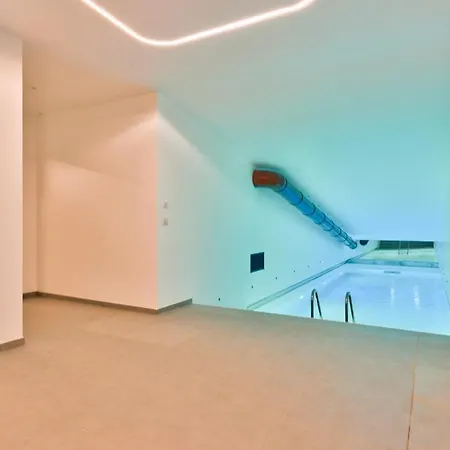 Superbe T2 Acces Salle De Sport, Piscine, Parking Marseille