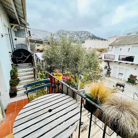 Апартаменты Duplex Bord De La Madrague Марсель