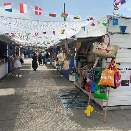 Standing Vieux Port 110 M2, アパート マルセイユ