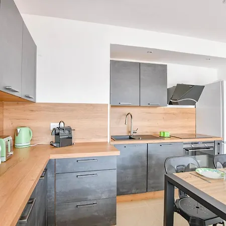 Apartamento La Canebiere - 2 Avec Terrasse Marselha