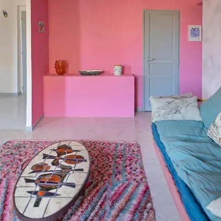 Appartement Tres Bel Avec Jolie Vue Dans Le Quartier Prise De Vauban *