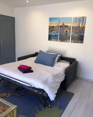 Bleue Bed & Breakfast