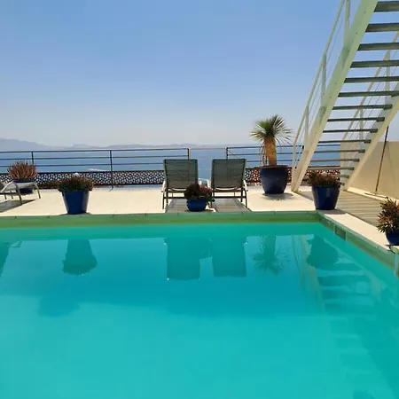 Les 1 Vue Piscine