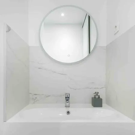 Neuf • Cosy Et Lumineux • 4 Personnes Apartment Marseille