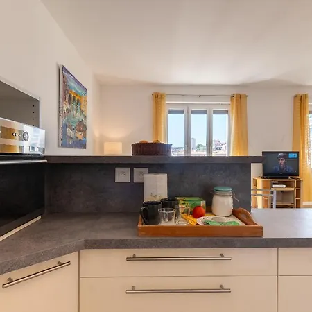 Appartement Celebre Vieux Port, *
