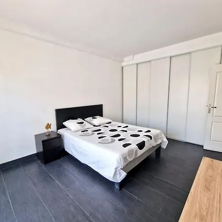 Cosy : 3 * Марсель