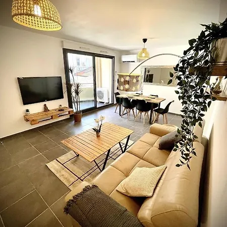Appartement Unique Proche Vieux Port, Et Centre Avec Parking Prive