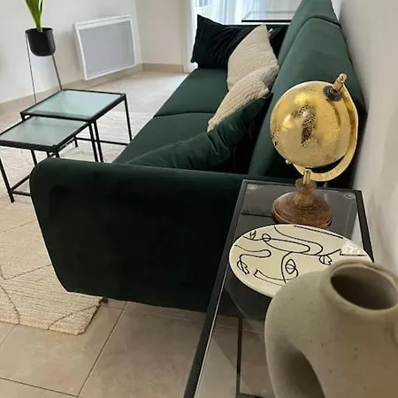 Petit Cocon 13008 *