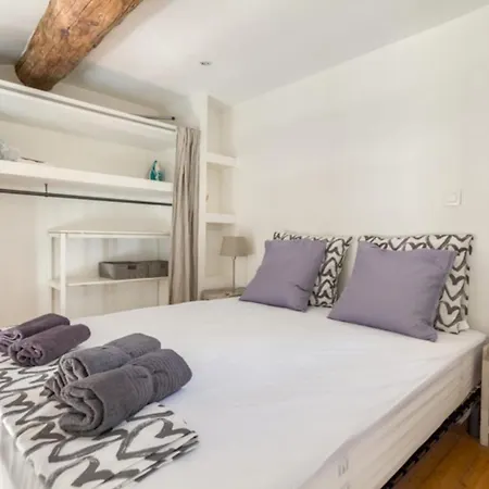 Superb With Mezzanine By Keeper * Marselha