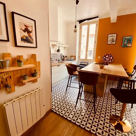 T3 Palais Longchamp Apartment *