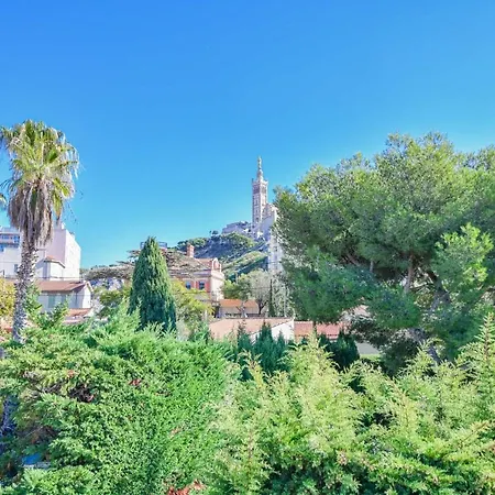 Notre-dame - Piscine Parking 4 * Marseille