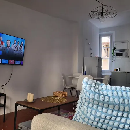 Appartamento Avec Son Toit Terrasse, En Plein Coeur De *