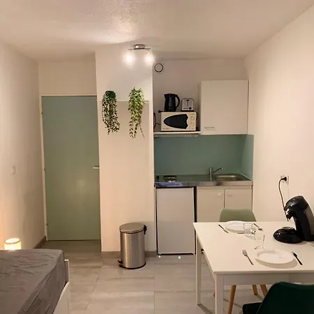 Equipe A 6 Minutes De La Gare St Charles Apartment