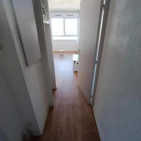 Apartment Equipe A 6 Minutes De La Gare St Charles