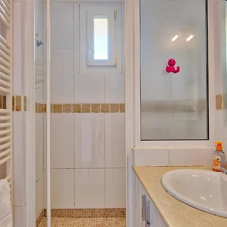 T4 Avec 3 Et Balcon A Mazargues Apartment *