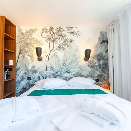 Liefdeshotel Du Mont D'or - Baignoire - Minibar Offert *