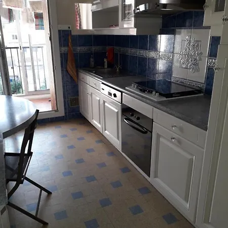 B2 Dans Un En Colocation Marseille