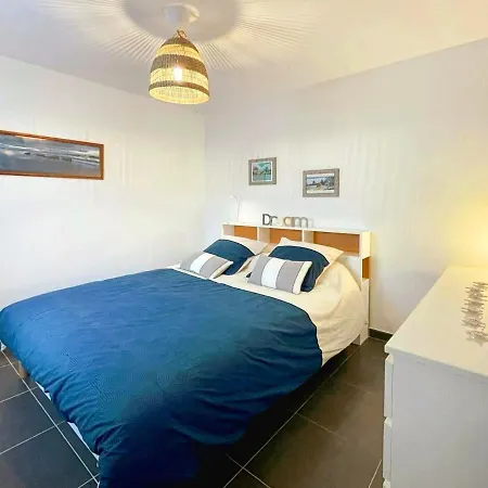 T2 Renove Proche Plage Vieille Chapelle Marseille
