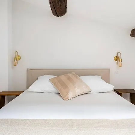 Apartment {st Fee Sur Les Toits} * Plein Centre * Clim Marseille