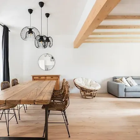 {st Fee Sur Les Toits} * Plein Centre * Clim Apartment Marseille
