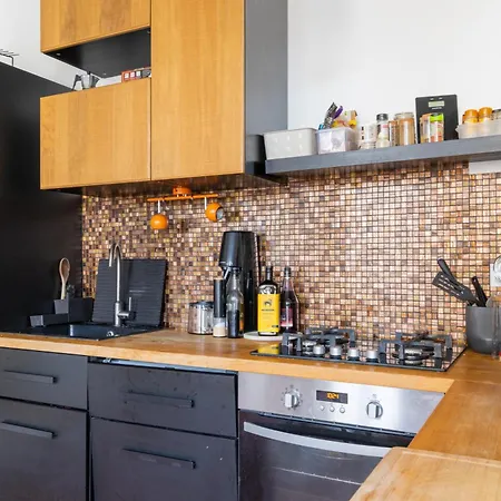 Apartament De Charme Au Coeur De La Plaine By Weekome Marsylia