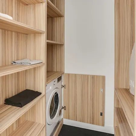 The Babel Community - Republique - Joliette Hotel *