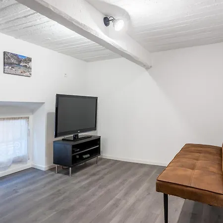 Central, 2 Chambres, Charmant. Apartment *