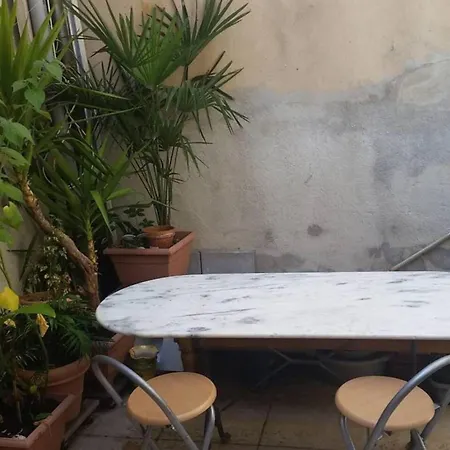 D'une Avec Terrasse Et Wifi A Appartamento