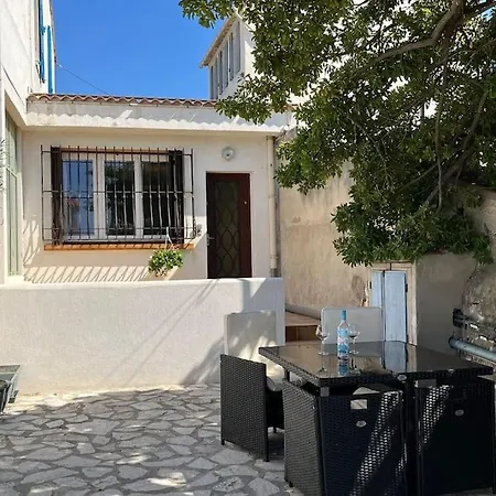 Maison+terrasse Au Calme A 100m De L'eau, Vue Дом отдыха Марсель