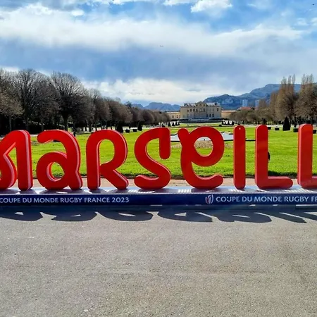 T2 Renove Proche Plage Vieille Chapelle * Marseille