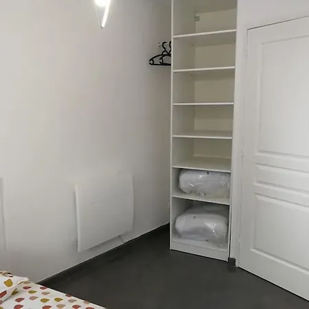 Au Calme Avec Exterieur Et Parking Gratuit Aux Portes D'aix Et Emplacement Ideal Villa Marseille