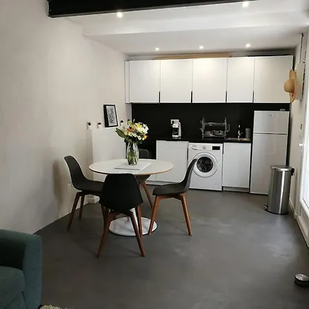 Villa Au Calme Avec Exterieur Et Parking Gratuit Aux Portes D'aix Et Emplacement Ideal Marseille