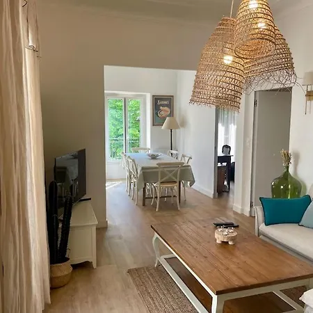 Design Flat On The Old Port-marseille Marsella