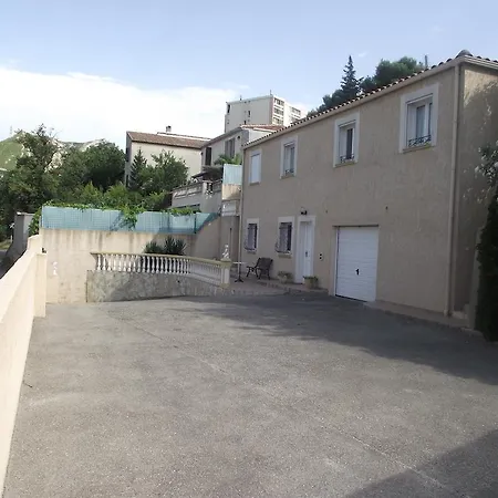 Pied A Terre 11° Apartment