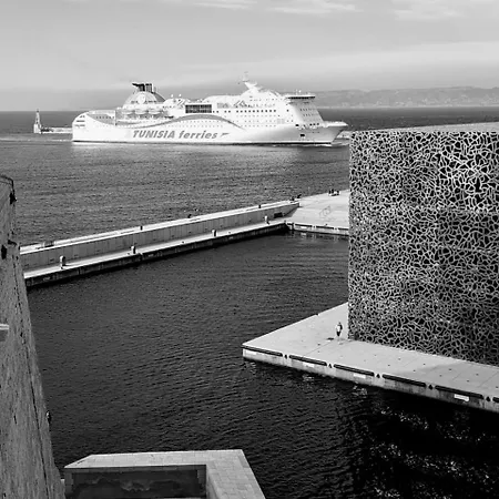 Du Cote Du Vieux Port & Mucem - Marseille