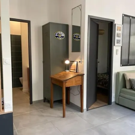 Cote Cour Apartment