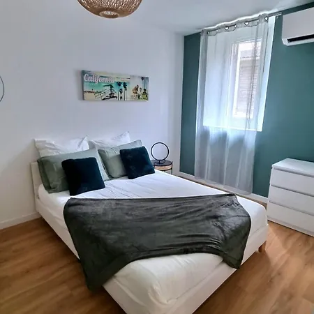 T2 Proche Des Catalans * Marseille