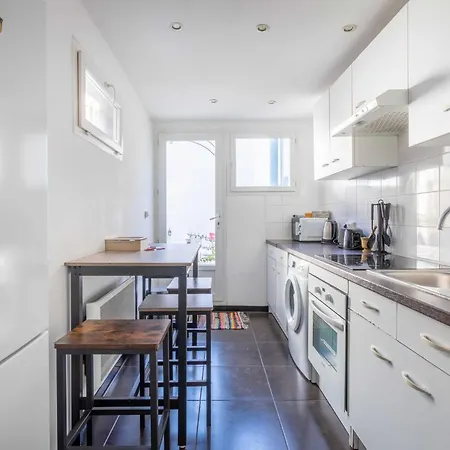 Cozy 1 Bedroom In La Plaine District Apartment