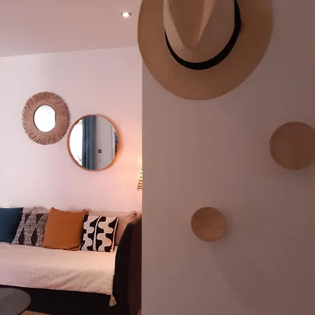 Grand Avec Patio Apartmán *